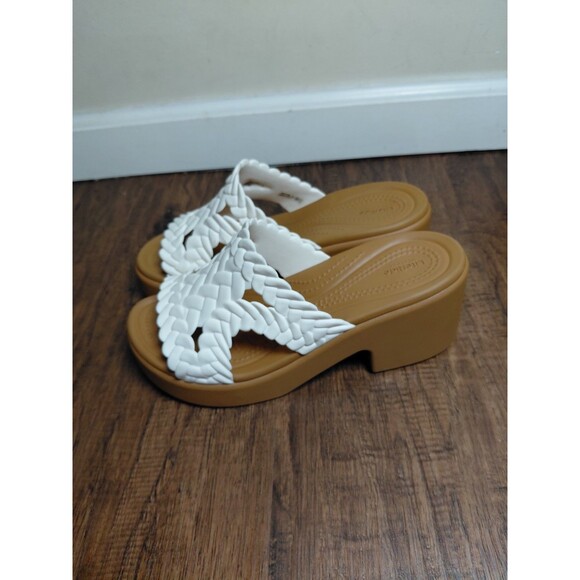 CROCS Shoes - Crocs Women BROOKLYN WOVEN SLIDE HEEL Tan White Sandals Womens Size 8